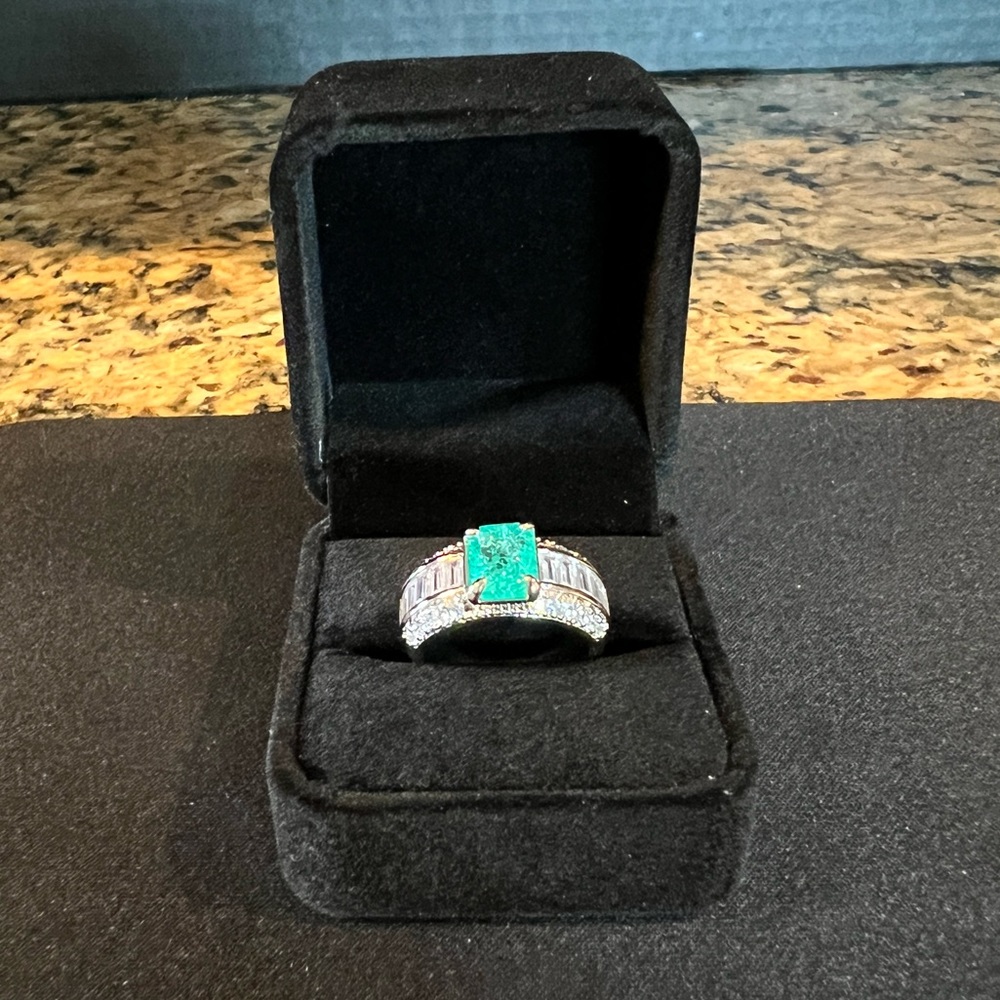 Emerald Green CZ Diamond Wedding Band / Ring Stainless Steel: Sizes 6-8